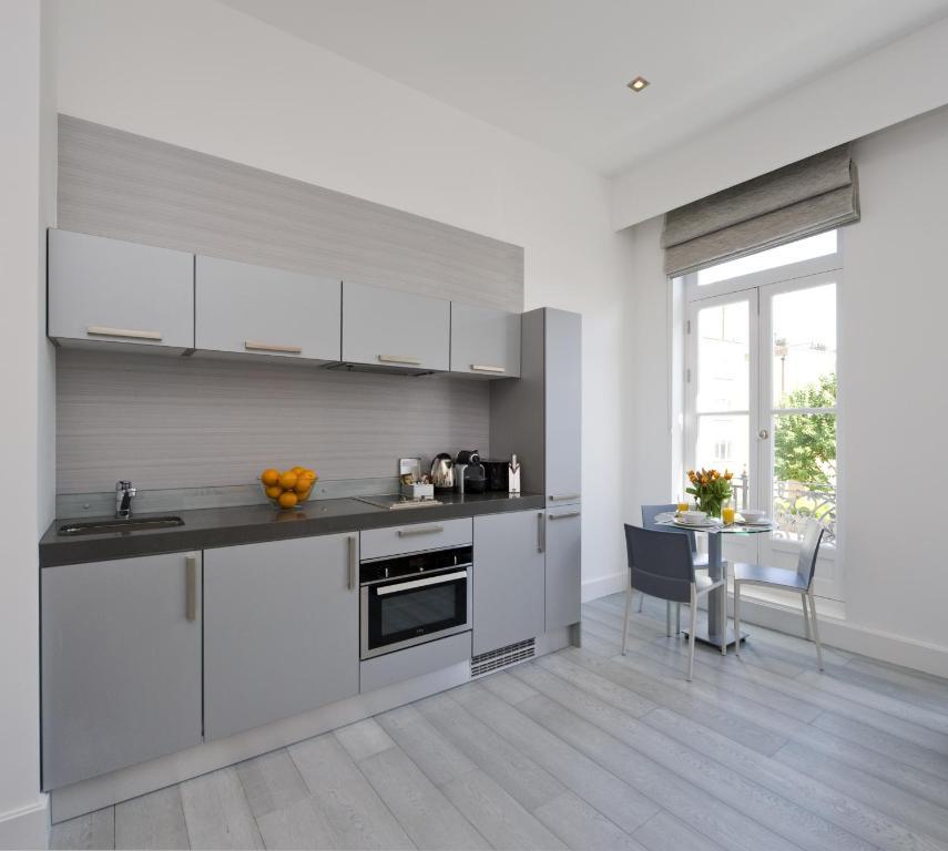 لندن Templeton Place By Supercity Aparthotels الغرفة الصورة