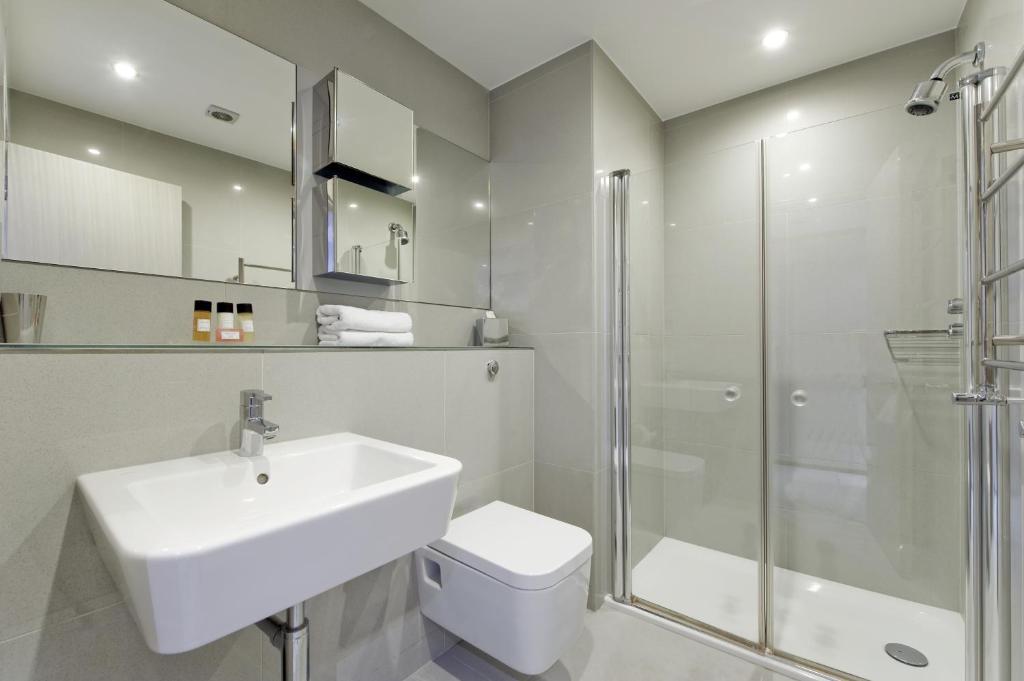 لندن Templeton Place By Supercity Aparthotels الغرفة الصورة